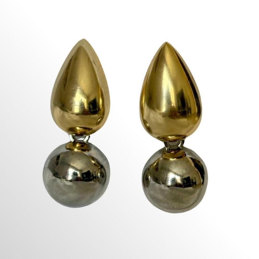 Brinco Gota com esfera dois banhos